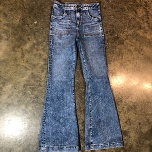 Super Hi-Rise American Eagle Flare Jeans